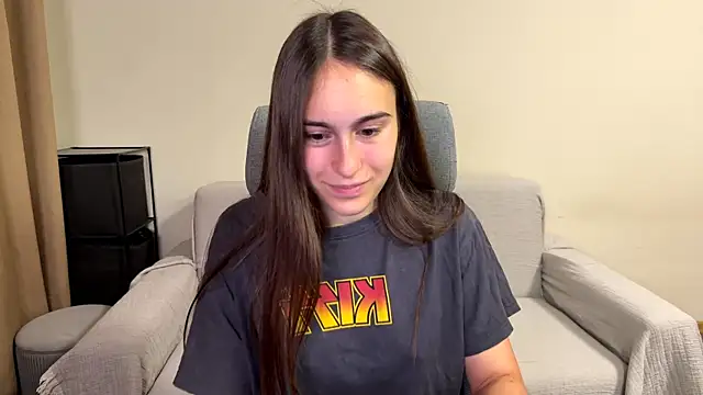 AliceKolltt online show from September 2025 07:41:02 PM