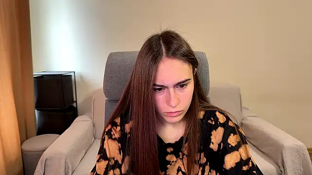 AliceKolltt online show from September 2025 07:58:01 AM