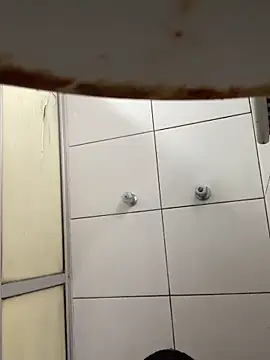 Snapshot of Casal_Safado_ chatting on February 2025 07:03:01 PM Casal Safado online show from February 2025 07:03:01 PM