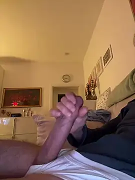 Frank22xx online show from February 2025 07:19:02 PM