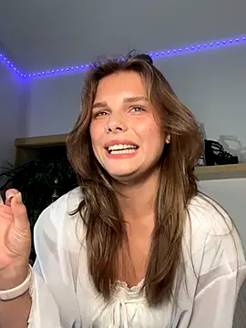 Snapshot of HumbleJess chatting on October 2025 03:20:02 PM HumbleJess online show from October 2025 03:20:02 PM