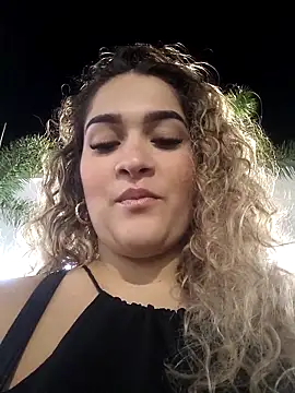 Snapshot of Sara_smiiith211 chatting on October 2025 12:30:02 AM Sara smiiith211 online show from October 2025 12:30:02 AM