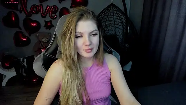 lily williamss online show from February 2025 04:03:02 AM