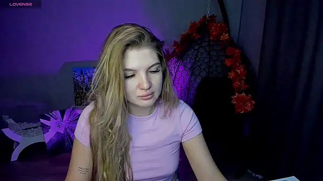 Snapshot of lily_williamss chatting on October 2025 12:09:02 AM lily williamss online show from October 2025 12:09:02 AM