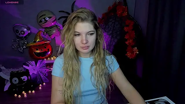 Snapshot of lily_williamss chatting on October 2025 12:20:02 AM lily williamss online show from October 2025 12:20:02 AM