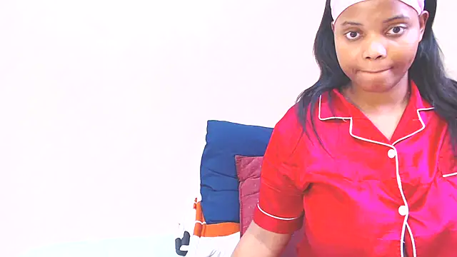 Snapshot of Xoli_11 chatting on October 2025 02:03:02 PM Xoli 11 online show from October 2025 02:03:02 PM