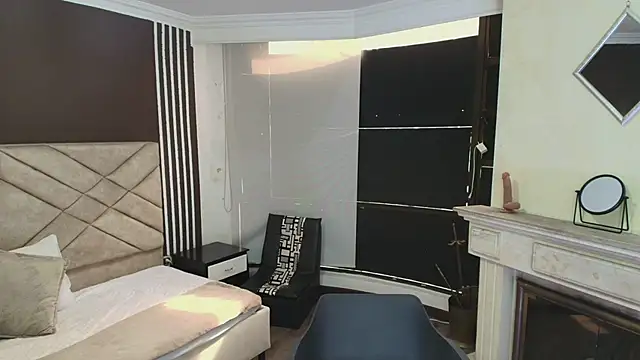 Ambarross online show from December 2024 07:10:01 PM