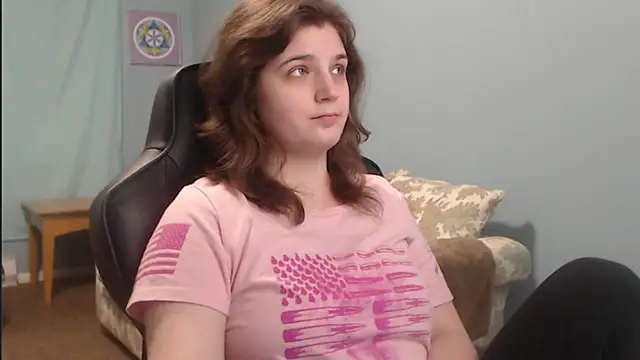 TreeJeanne online show from December 2024 05:18:02 PM