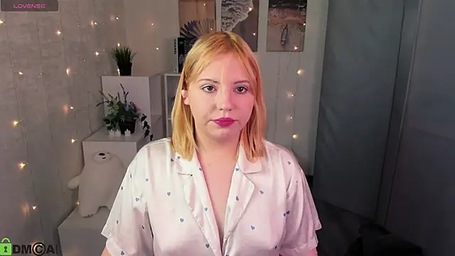 Stacy Luv online show from October 2025 03:32:02 AM