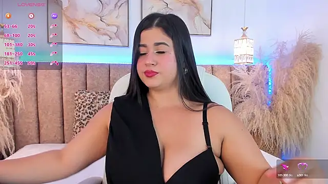 miahkumar online show from October 2025 07:00:01 PM