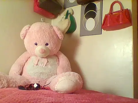 Snapshot of Queeen_model chatting on October 2025 05:12:02 PM Queeen model online show from October 2025 05:12:02 PM