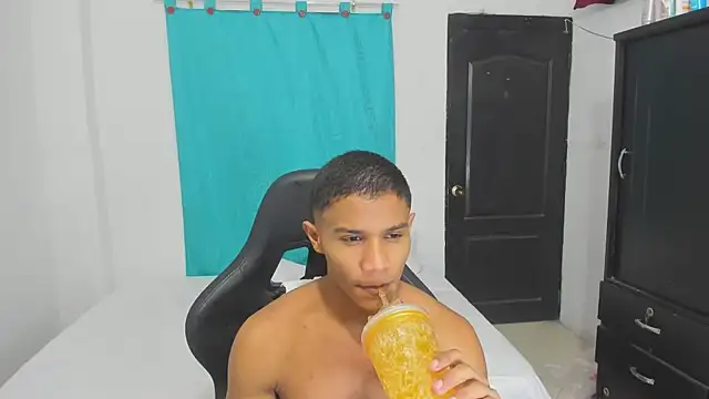 corzoethan online show from October 2025 01:03:01 AM