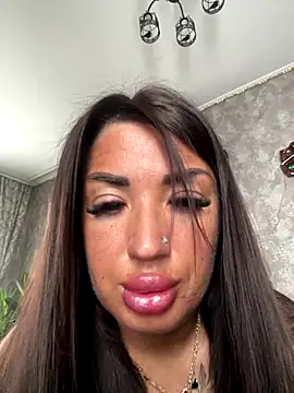 Snapshot of RuslanaXX chatting on October 2025 02:53:02 AM RuslanaXX online show from October 2025 02:53:02 AM