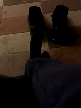 Snapshot of footsy35 chatting on December 2025 07:04:02 AM footsy35 online show from December 2025 07:04:02 AM