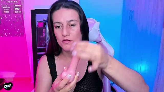 Saskyaa online show from March 2025 09:46:02 PM