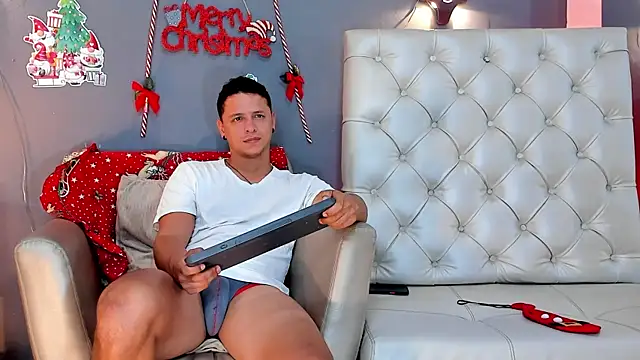 MITCHELL BURNS online show from December 2024 01:28:01 AM