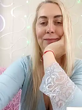 HotJanet online show from January 2025 11:08:02 AM