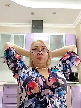 HotJanet online show from January 2025 12:32:02 PM