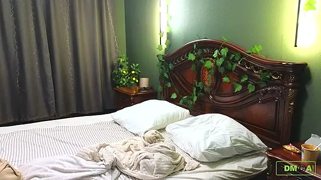 Snapshot of Charlotte_wow chatting on November 2025 09:25:01 PM Charlotte wow online show from November 2025 09:25:01 PM