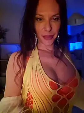 Luna Kitanna online show from December 2024 12:11:02 AM