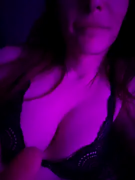 Luna Kitanna online show from January 2025 01:21:01 AM