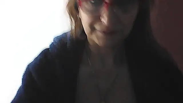 Lilly macflyy online show from October 2025 06:42:02 PM