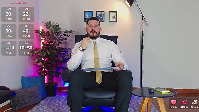 Snapshot of HenryBenso chatting on October 2025 05:42:01 PM HenryBenso online show from October 2025 05:42:01 PM