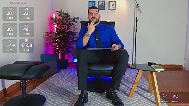 Snapshot of HenryBenso chatting on October 2025 05:43:02 PM HenryBenso online show from October 2025 05:43:02 PM