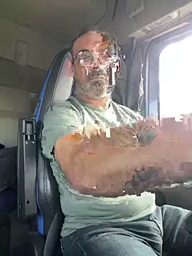 Snapshot of dzhakar chatting on September 2025 11:26:01 AM dzhakar online show from September 2025 11:26:01 AM