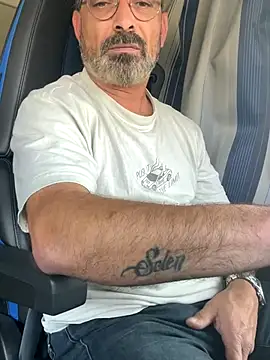 Snapshot of dzhakar chatting on October 2025 11:27:02 AM dzhakar online show from October 2025 11:27:02 AM