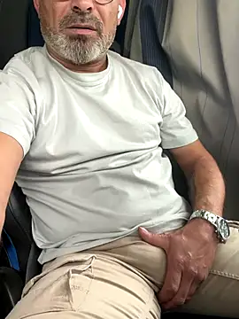 Snapshot of dzhakar chatting on October 2025 09:29:02 AM dzhakar online show from October 2025 09:29:02 AM