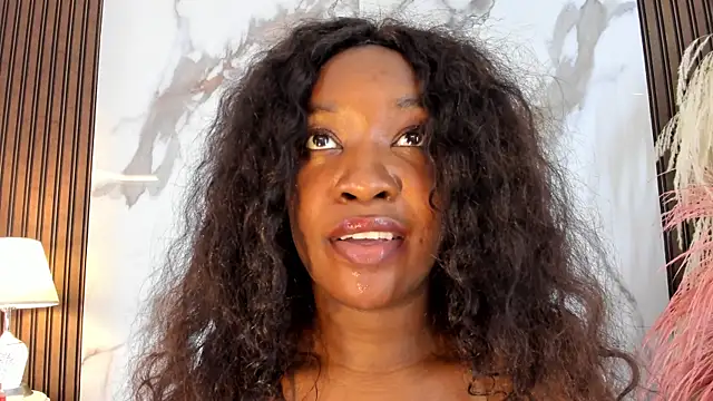 Snapshot of aidaadams chatting on January 2025 04:00:02 PM aidaadams online show from January 2025 04:00:02 PM