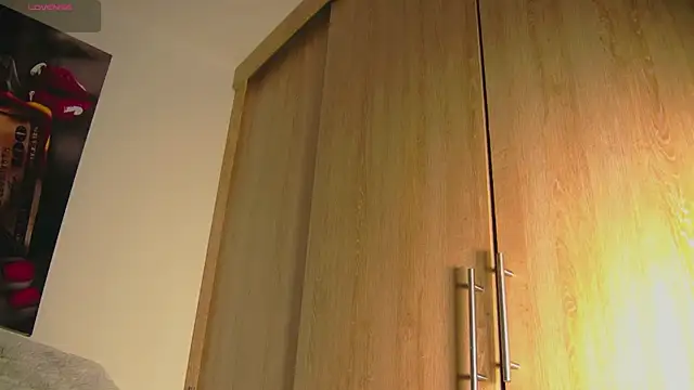 aidaadams online show from September 2025 10:31:02 AM