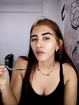 karol cortes 18 online show from December 2024 11:40:01 PM