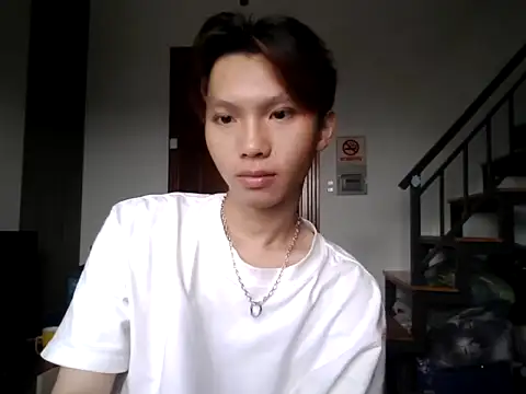 ChenJiaHui2004 online show from October 2025 05:48:01 AM