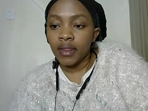 Snapshot of Brown_sexy chatting on December 2024 10:20:01 PM Brown sexy online show from December 2024 10:20:01 PM