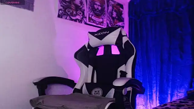 Ryan coopper online show from October 2025 02:55:01 AM