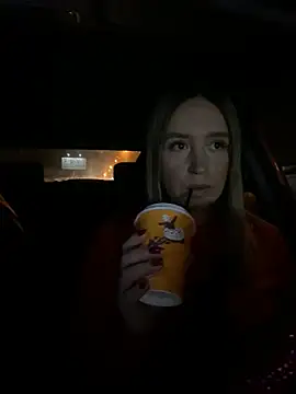 Snapshot of StasyWood chatting on December 2024 01:14:01 AM StasyWood online show from December 2024 01:14:01 AM