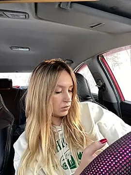 Snapshot of StasyWood chatting on December 2024 04:12:01 AM StasyWood online show from December 2024 04:12:01 AM