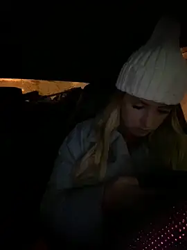 Snapshot of StasyWood chatting on December 2024 12:54:01 AM StasyWood online show from December 2024 12:54:01 AM