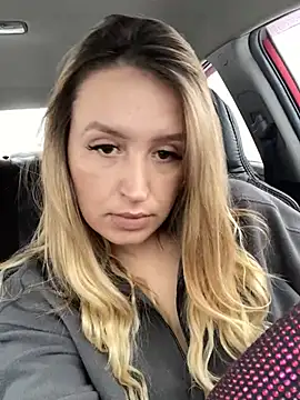 Snapshot of StasyWood chatting on January 2025 04:12:01 AM StasyWood online show from January 2025 04:12:01 AM