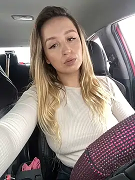 Snapshot of StasyWood chatting on January 2025 03:59:01 AM StasyWood online show from January 2025 03:59:01 AM