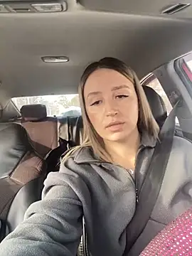 Snapshot of StasyWood chatting on February 2025 01:03:01 AM StasyWood online show from February 2025 01:03:01 AM