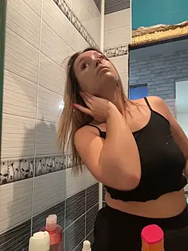 Snapshot of StasyWood chatting on February 2025 01:38:01 AM StasyWood online show from February 2025 01:38:01 AM