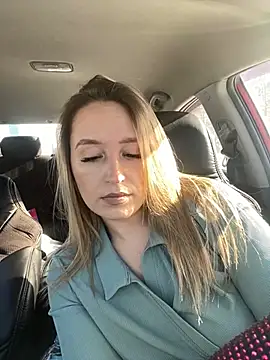 Snapshot of StasyWood chatting on February 2025 04:41:02 AM StasyWood online show from February 2025 04:41:02 AM