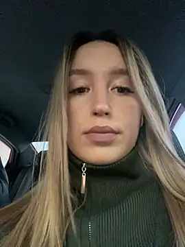 Snapshot of StasyWood chatting on February 2025 01:05:01 AM StasyWood online show from February 2025 01:05:01 AM