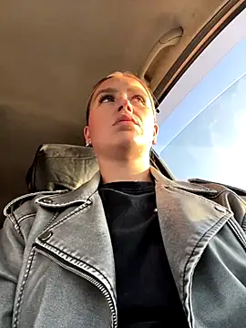 Snapshot of StasyWood chatting on September 2025 01:28:01 AM StasyWood online show from September 2025 01:28:01 AM