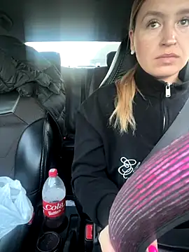 Snapshot of StasyWood chatting on October 2025 01:06:01 AM StasyWood online show from October 2025 01:06:01 AM