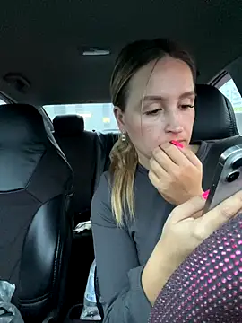 Snapshot of StasyWood chatting on October 2025 01:06:02 AM StasyWood online show from October 2025 01:06:02 AM