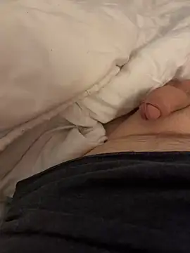 Snapshot of Micversa@xh chatting on February 2025 10:43:02 PM Micversaxh online show from February 2025 10:43:02 PM